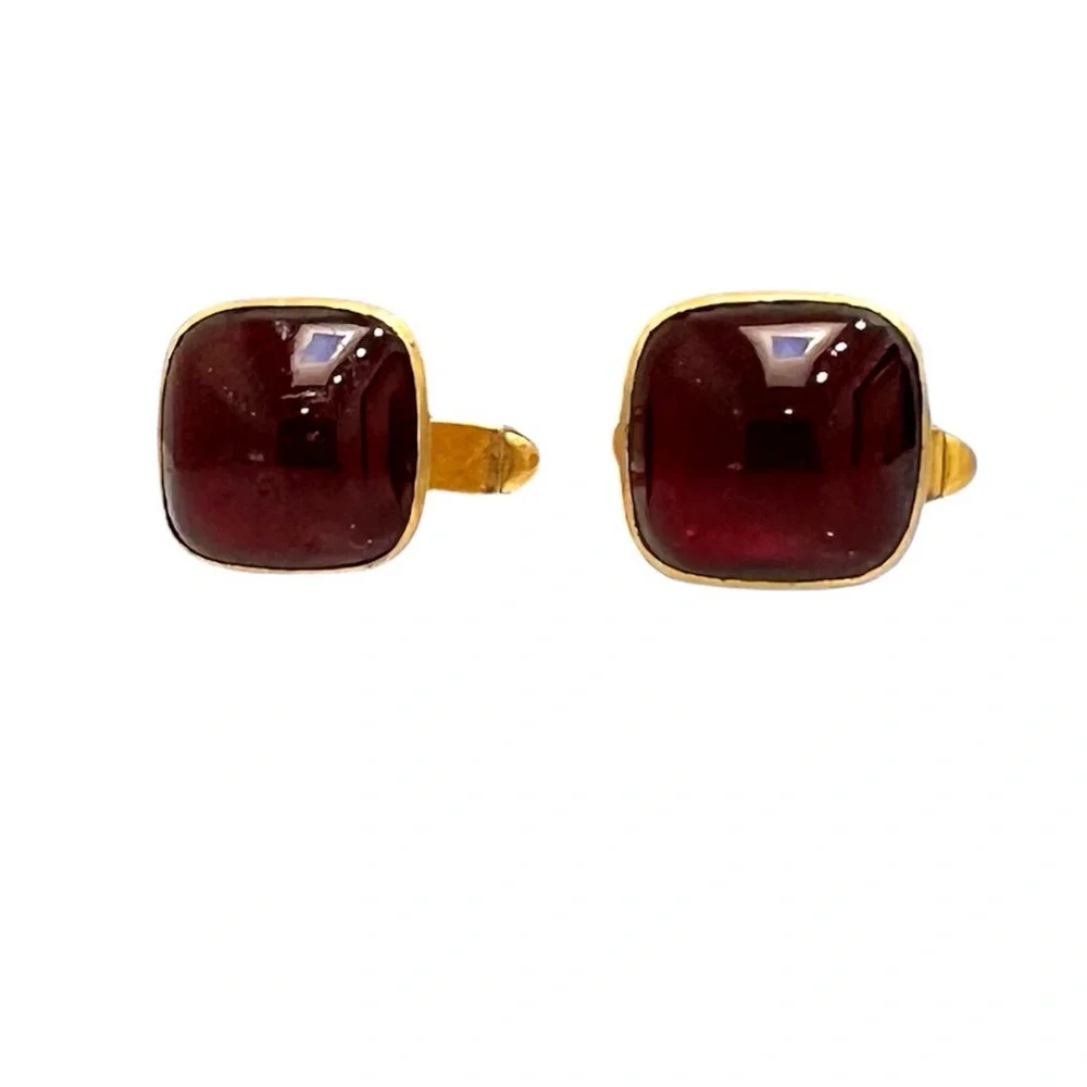 VINTAGE SWANK RED DOMED GOLD TONE CUFFLINKS